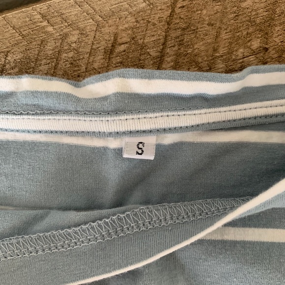 Crop top - Picture 2 of 2